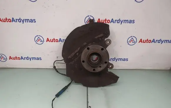 BMW X5 E53 Front wheel hub spindle knuckle 6761575 31216761575