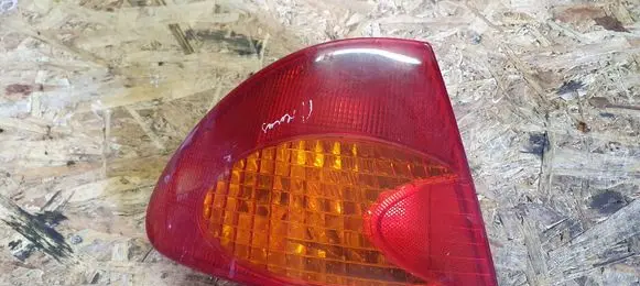 Toyota Avensis T220 Rear/tail lights 2329