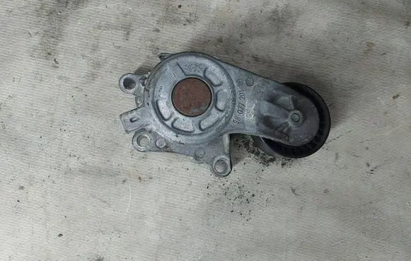 Citroen C4 Cactus Alternator belt tensioner 9807720180
