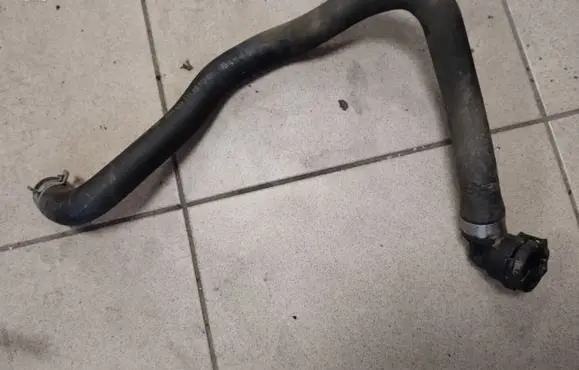 Audi A4 S4 B5 8D Engine coolant pipe/hose 8D0819371AB