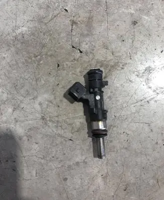 Maserati GranTurismo Fuel injector 0280158124