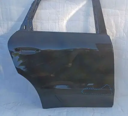 Porsche Macan (95B) Rear door