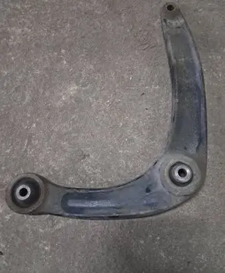 Citroen Berlingo Front control arm 557451