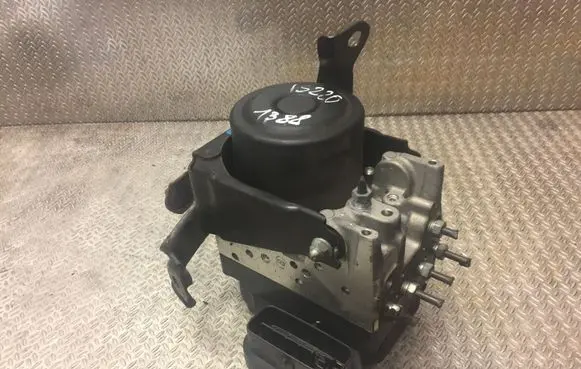Lexus IS 220D-250-350 ABS Pump 4454053240