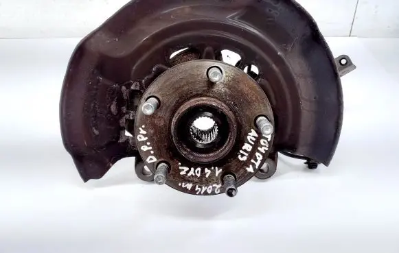 Toyota Auris E180 Front wheel hub 8954202061 F63R5