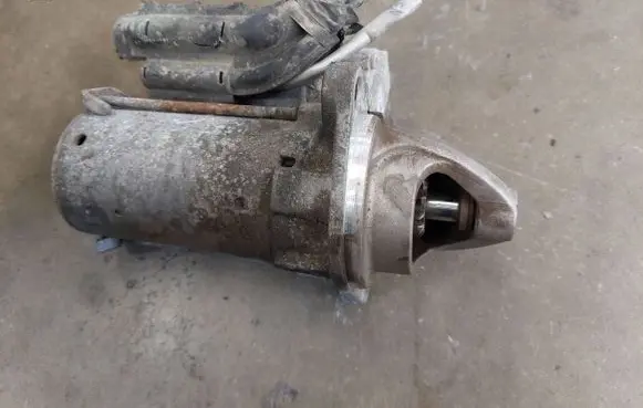 Ford Fiesta Starter motor 8V2111000BD 31285782 TS12E10