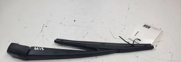 Nissan Leaf I (ZE0) Rear wiper blade arm 35614