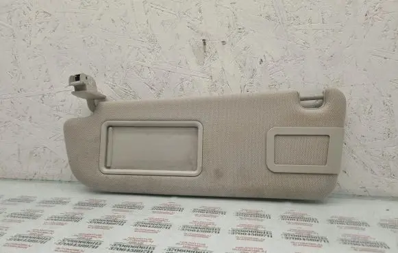 Sun visor