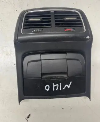Audi A5 Sportback 8TA Dash center air vent grill 8K0864376 0000249521