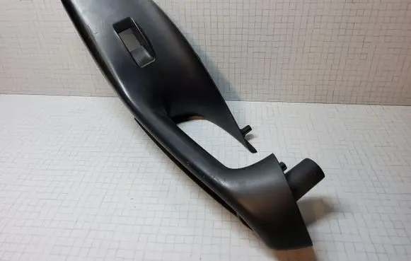 Volkswagen PASSAT B6 Rear door handle trim 3C4867179B