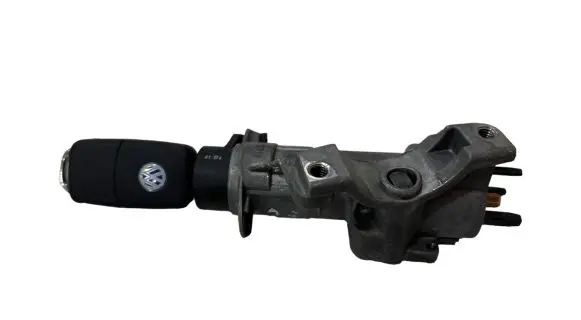 Volkswagen PASSAT B5.5 Ignition lock 4B0905851C