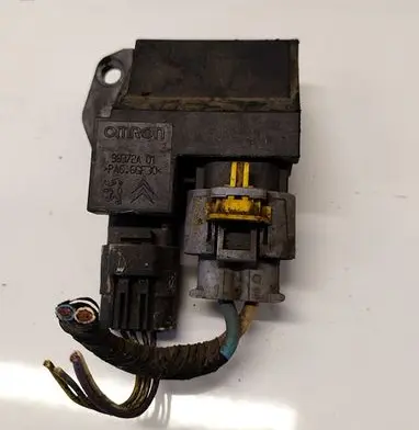 Peugeot 207 Heater blower motor/fan resistor 98372A01