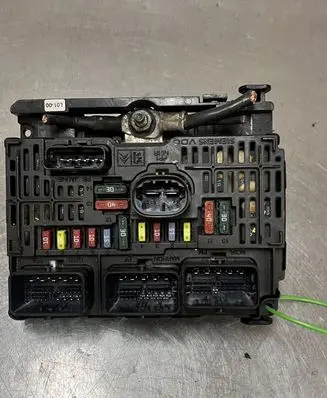Peugeot 308 Fuse box set 9656086080