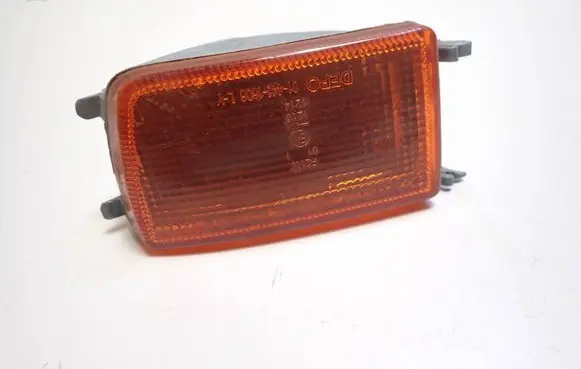 Volkswagen Golf III Front indicator light 