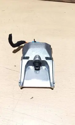Windshield/windscreen camera
