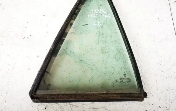 Peugeot 406 Rear vent window glass 