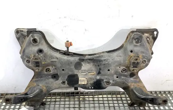 Hyundai i30 Front subframe 62401A2600