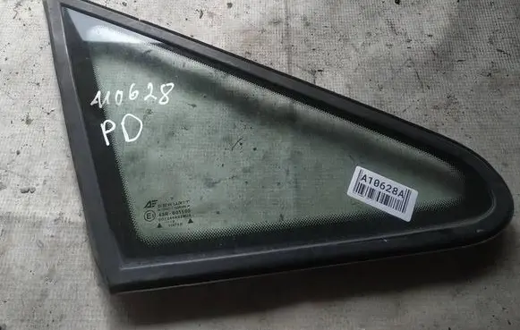Seat Alhambra (Mk1) Front triangle window/glass as2
