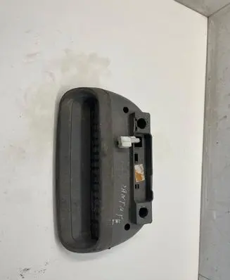 Hyundai Santa Fe Third/center stoplight