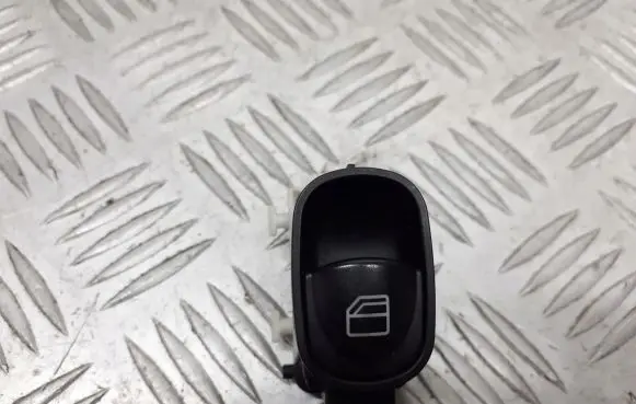 Mercedes-Benz C W203 Electric window control switch 2038200210
