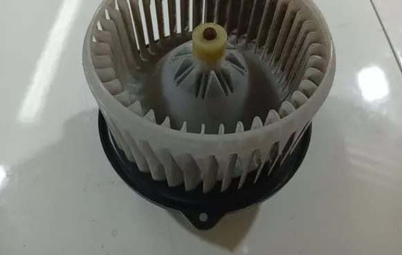 Heater fan/blower
