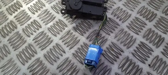 Mazda 626 Air flap motor/actuator GA601GA6BB4G GA601GA6BB-4G