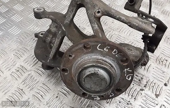 Citroen C6 Rear wheel hub 