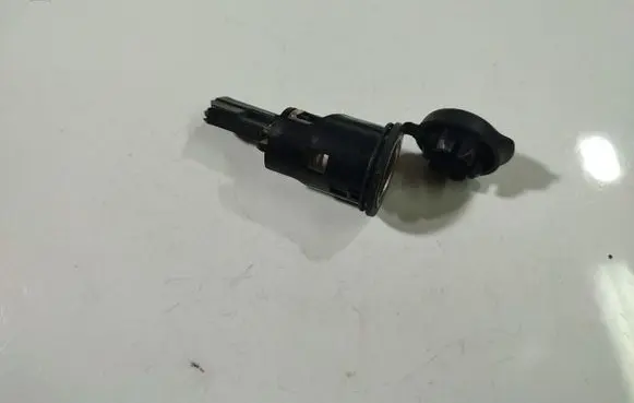 Nissan Qashqai Cigarette lighter 