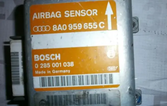 Audi A4 S4 B5 8D Airbag control unit/module 8A0959655C 0285001038