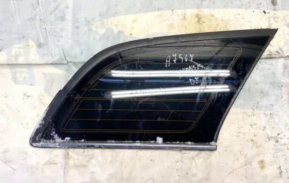 Toyota Avensis T250 Rear side window 43r00048 43r-00048
