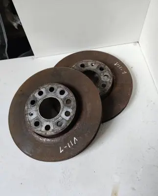 Volkswagen Golf VII Front brake disc