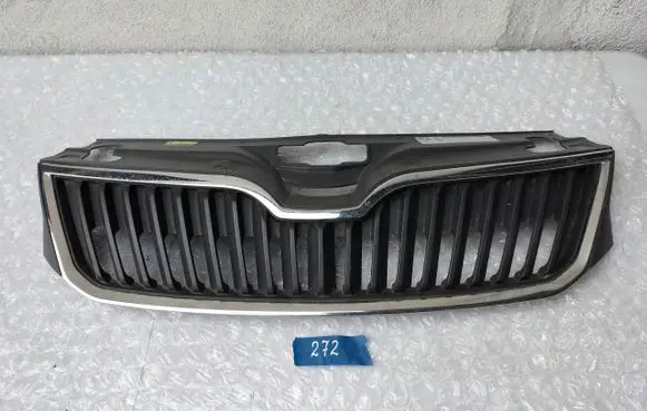 Skoda Rapid (NH) Front bumper upper radiator grill 5903107147324