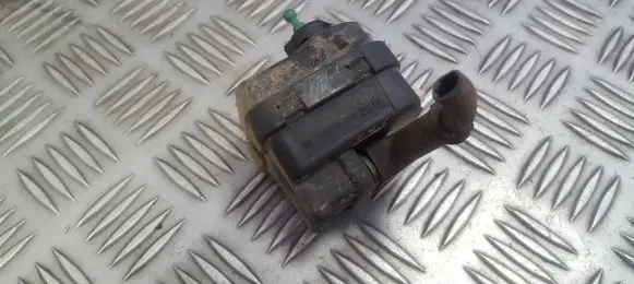 Renault Megane I Headlight level adjustment motor k770084014