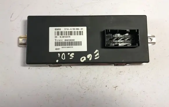 BMW 5 E60 E61 Air suspension control unit module (rear) 6783986 3714678398601 00401804B2