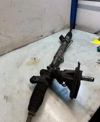 Mazda 3 I Steering rack 620202