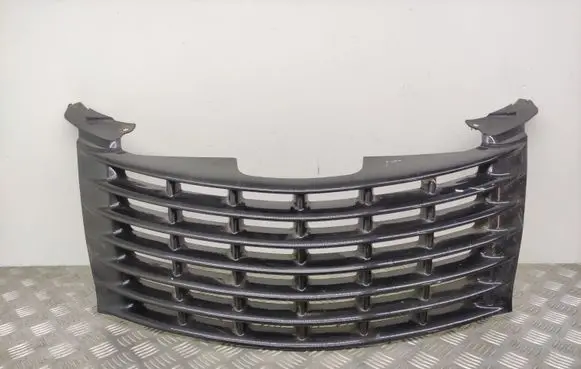 Front bumper upper radiator grill