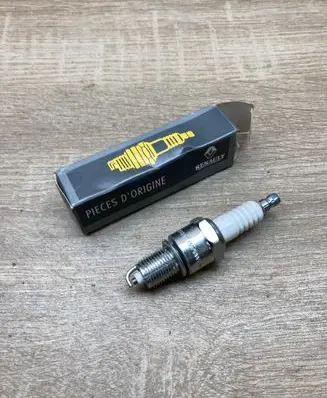 Renault 19 Spark plug 7700500012