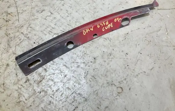 BMW 6 E63 E64 Fender mounting bracket 7070468 13490410