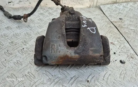 Ford Focus Front brake caliper