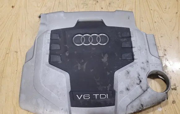 Audi A5 8T 8F Engine cover (trim)