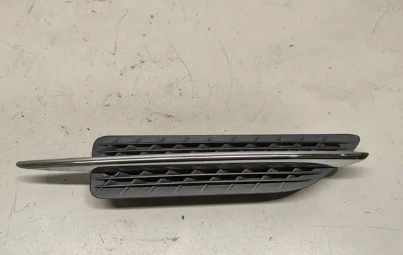 Mercedes-Benz SLK AMG R172 Fender grill A1726900479