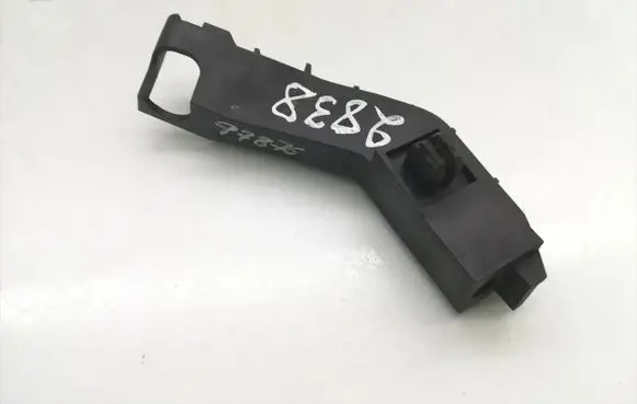 Honda Civic Rear bumper mounting bracket
