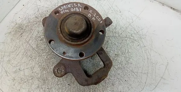Mercedes-Benz Sprinter W901 W902 W903 W904 Front wheel hub spindle knuckle