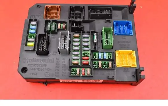 Peugeot 508 RXH Fuse box set 9665547580