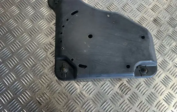 Volkswagen Tiguan Fuel tank bottom protection 5QF131331A
