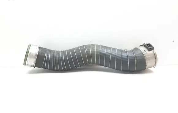 BMW 3 E90 E91 Intercooler hose/pipe 