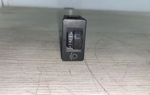 Citroen Berlingo Headlight level height control switch 96384422 PA66GF30 96366692