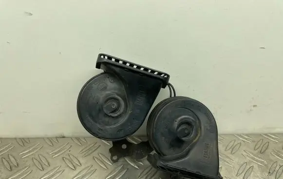 Land Rover Range Rover Sport L494 Horn signal CPLA13A803AB