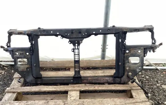 Hyundai Grandeur Radiator support slam panel