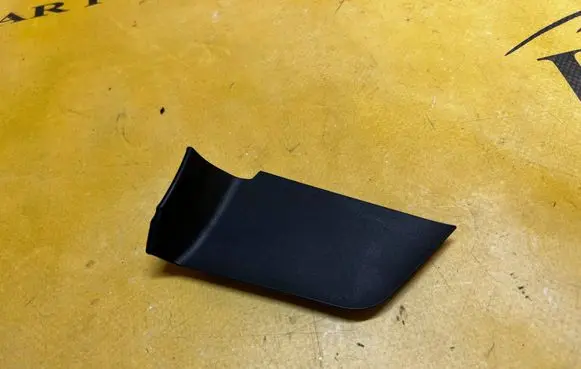 Toyota RAV 4 (XA50) Front door handle cover 69278-42010 6927842010